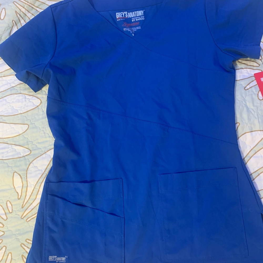 Greys anatomy scrub top